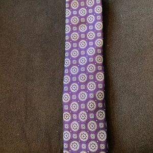 Beautiful Nordstrom Robert talbot tie, purple print barely worn